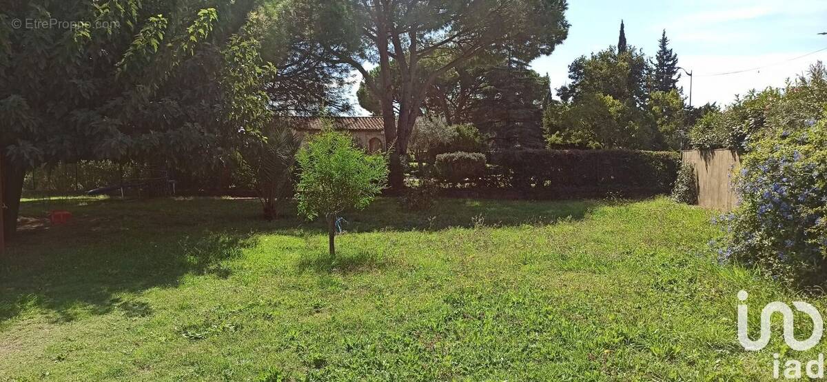 Photo 1 - Terrain à FREJUS