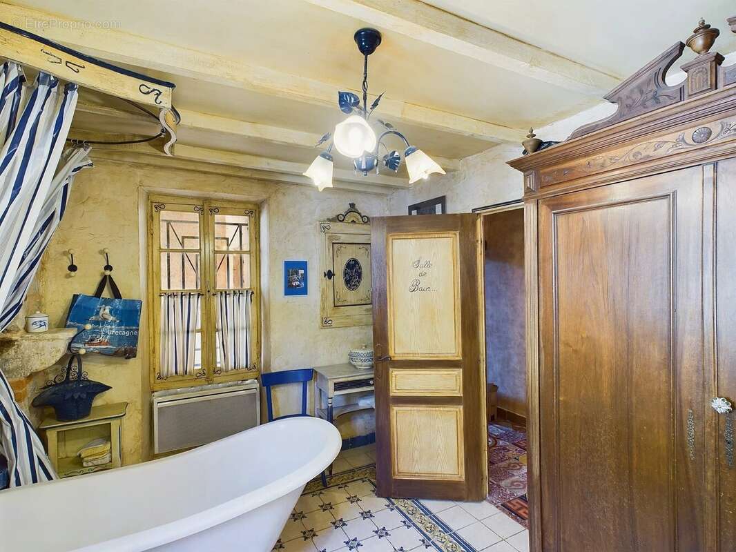 Maison à VAREN