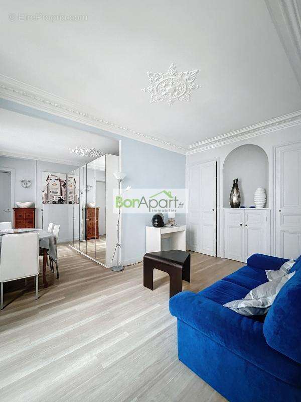 Appartement à PARIS-10E