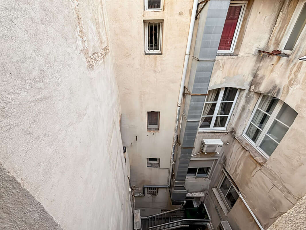 Appartement à MARSEILLE-2E