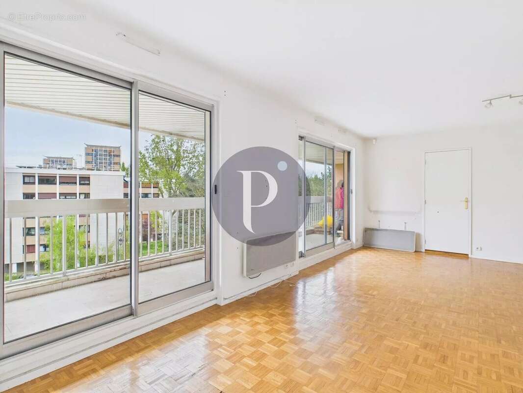 Appartement à VERRIERES-LE-BUISSON