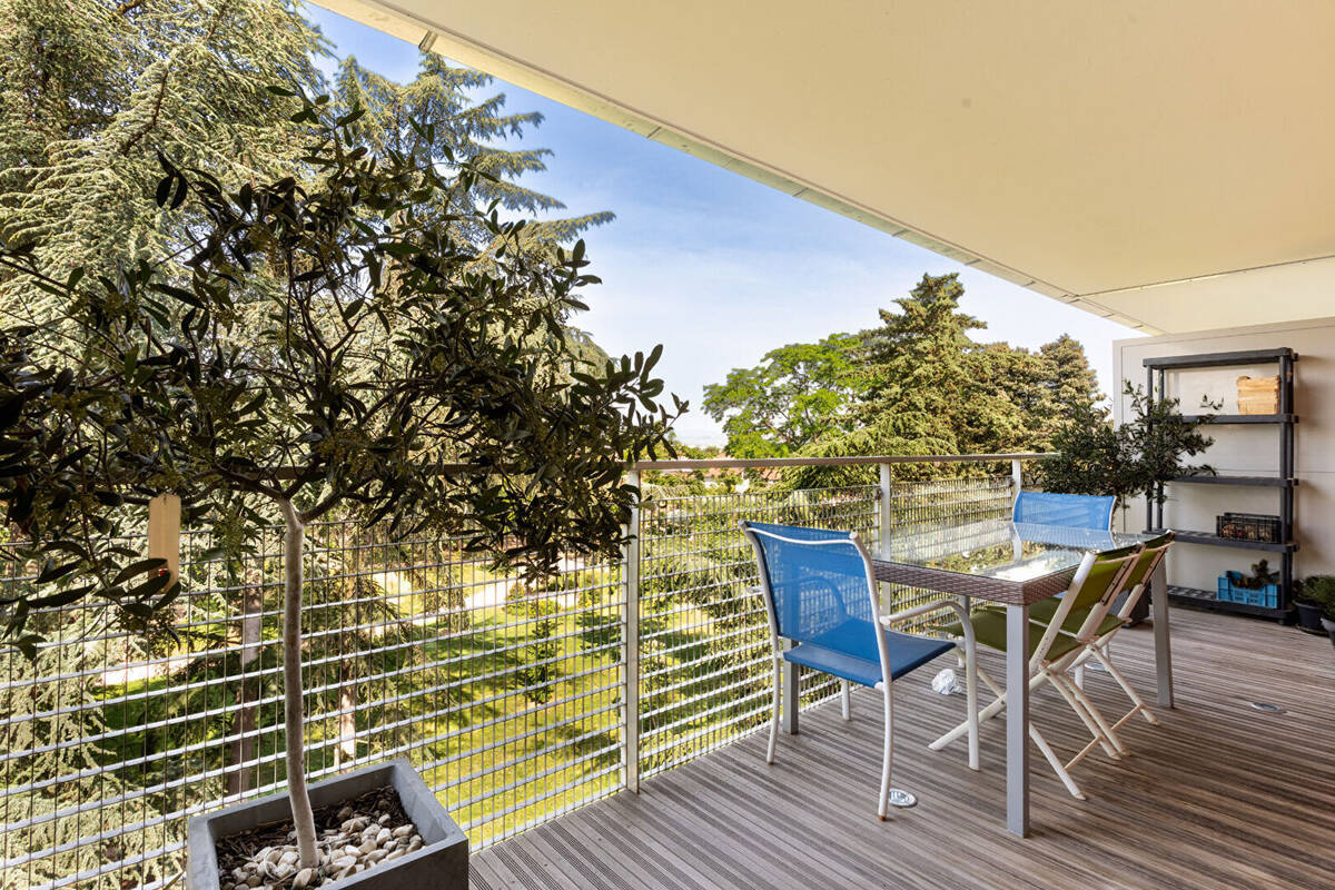 Appartement à DECINES-CHARPIEU
