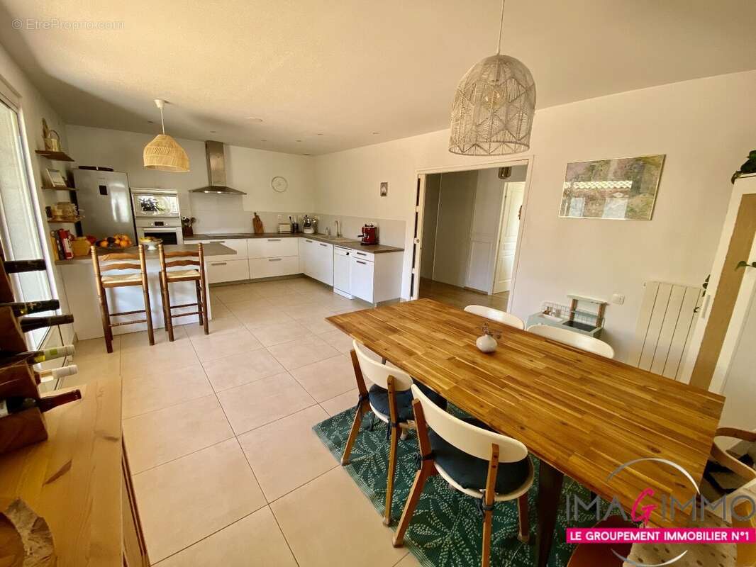Appartement à AIGUES-VIVES