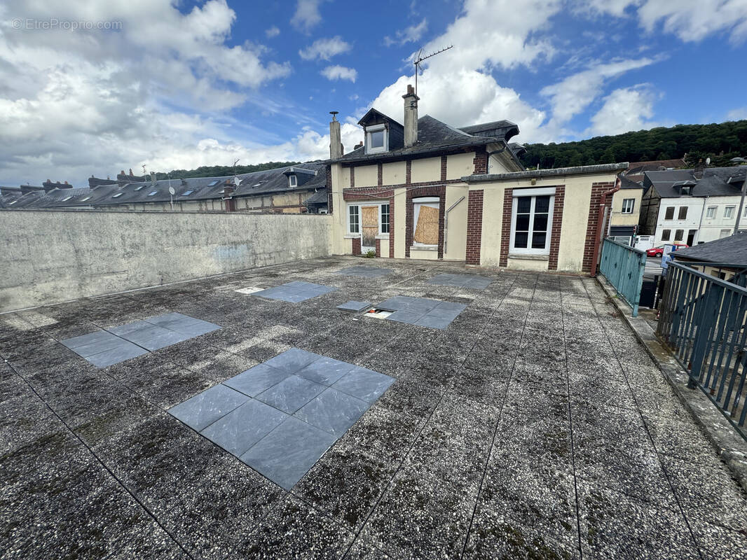 Appartement à DEVILLE-LES-ROUEN