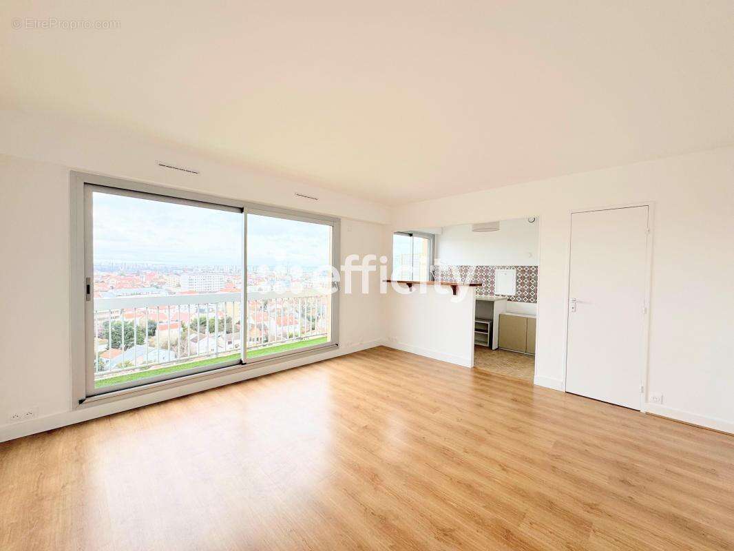 Appartement à MAISONS-ALFORT