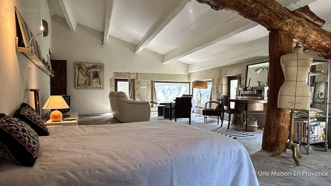Maison à PUJAUT