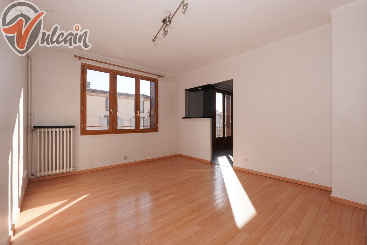 Appartement à PONT-DU-CHATEAU
