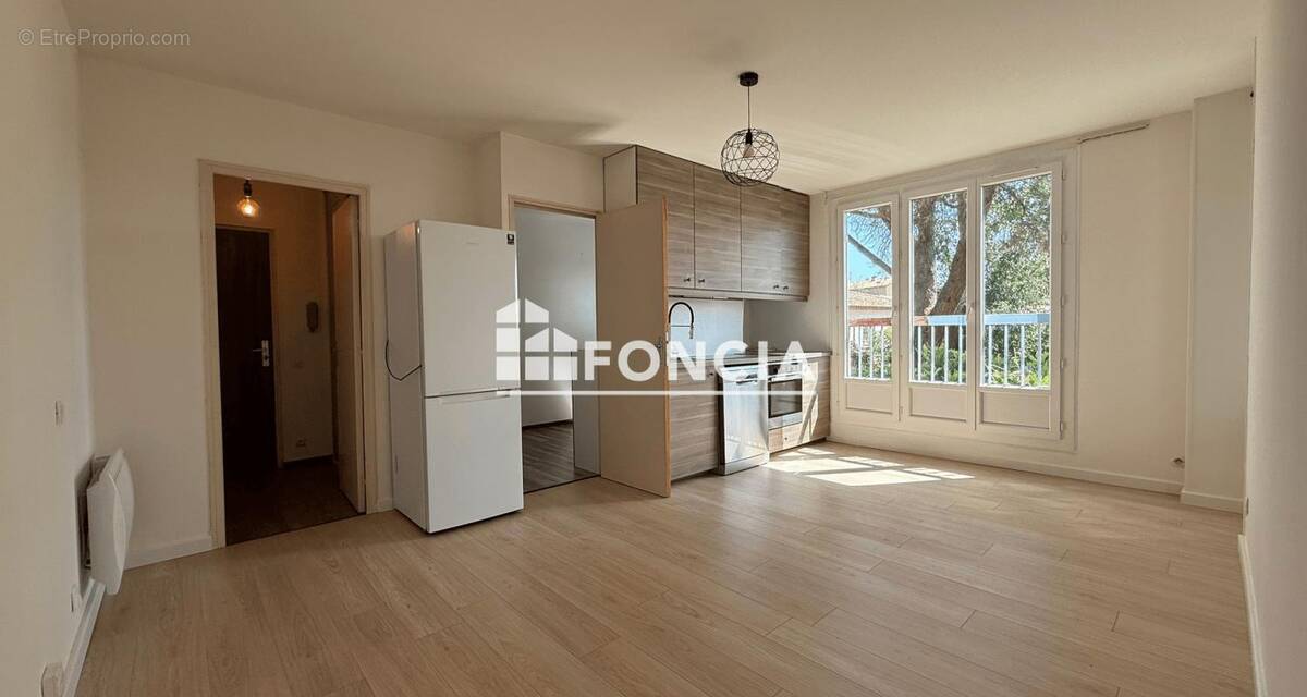 Appartement à COGOLIN