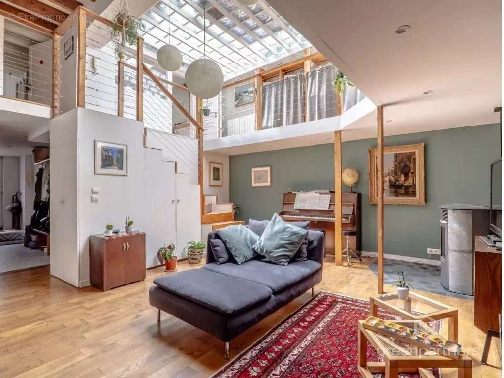 Maison à PARIS-14E