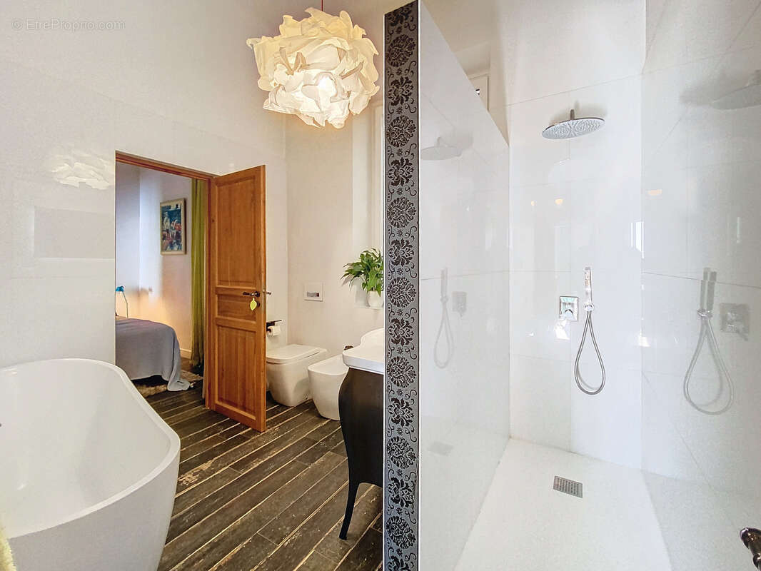Appartement à BEAUSOLEIL