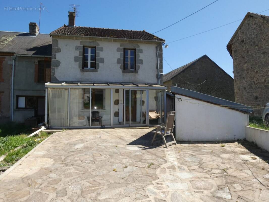Maison à CHENERAILLES