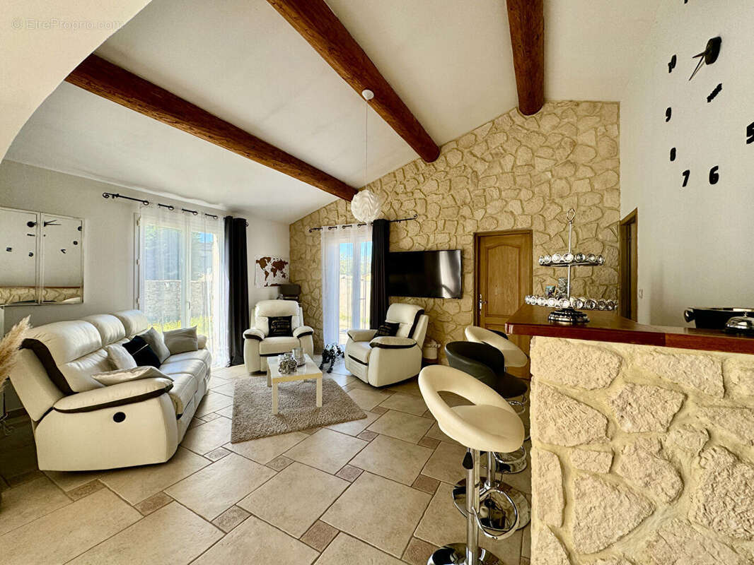 Maison à SABRAN