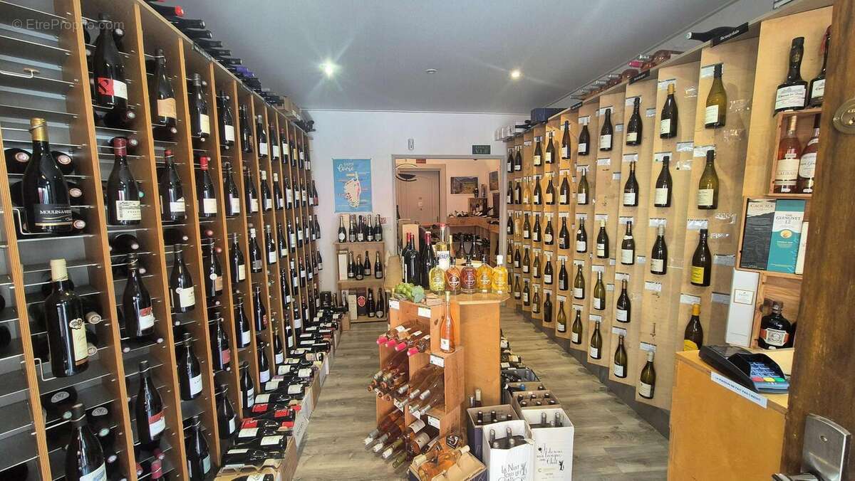 Photo 3 - Commerce à LE BOIS-D&#039;OINGT