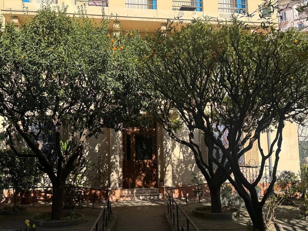 Appartement à BEAUSOLEIL