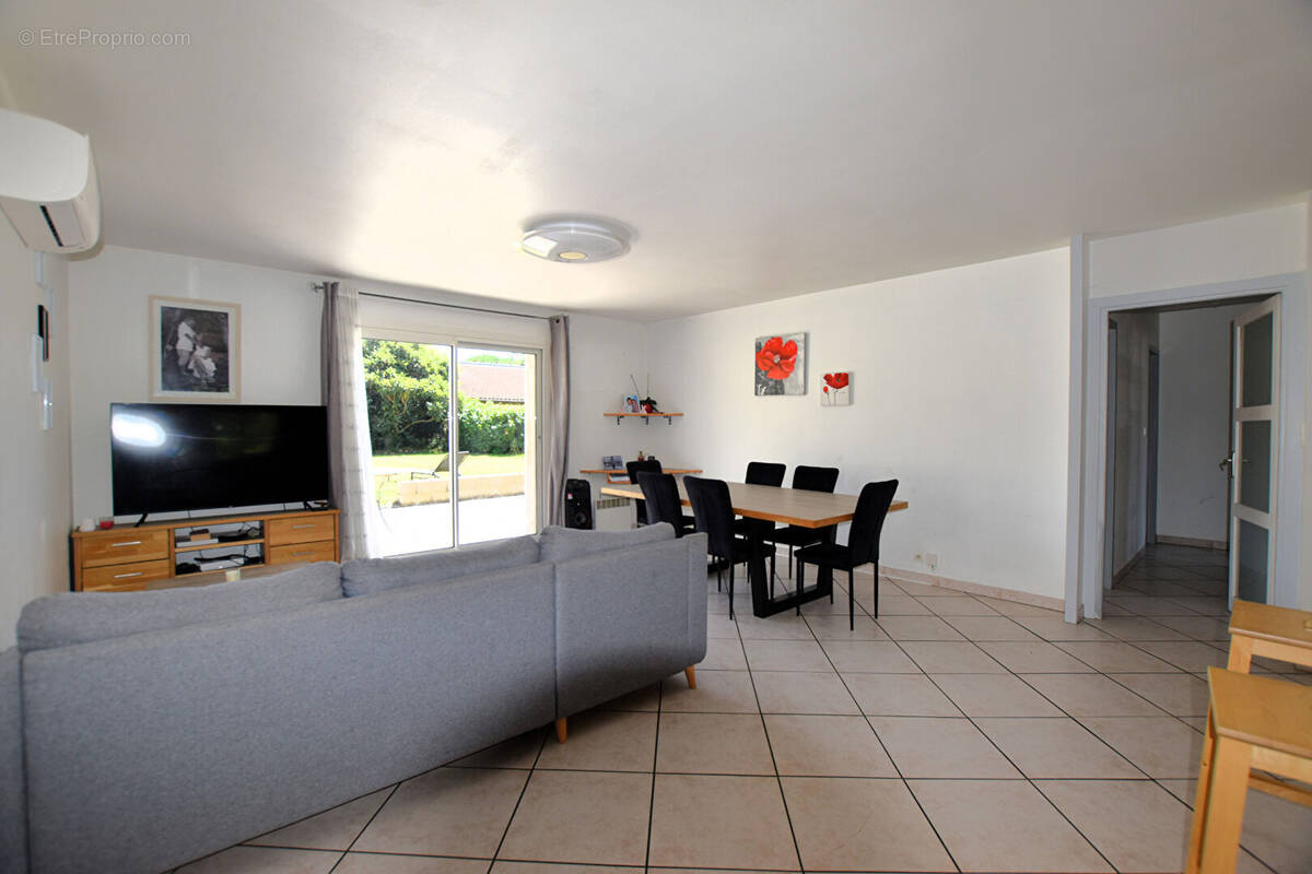 Maison à CASTELNAU-D&#039;ESTRETEFONDS