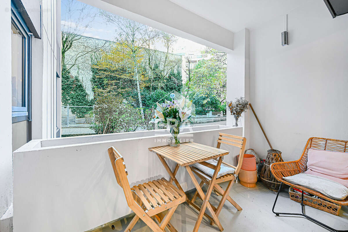 Appartement à PARIS-12E