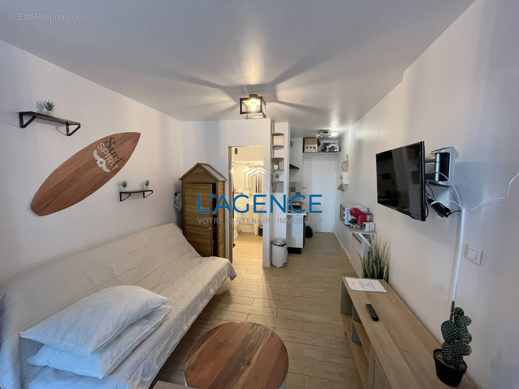Appartement à BORMES-LES-MIMOSAS