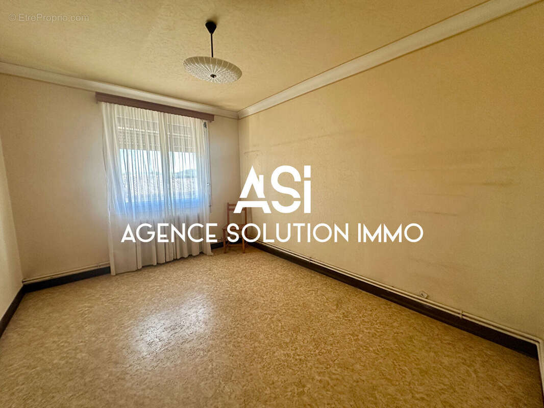 Appartement à VIVIERS