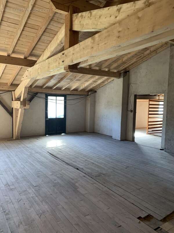 Appartement à ROQUECOURBE