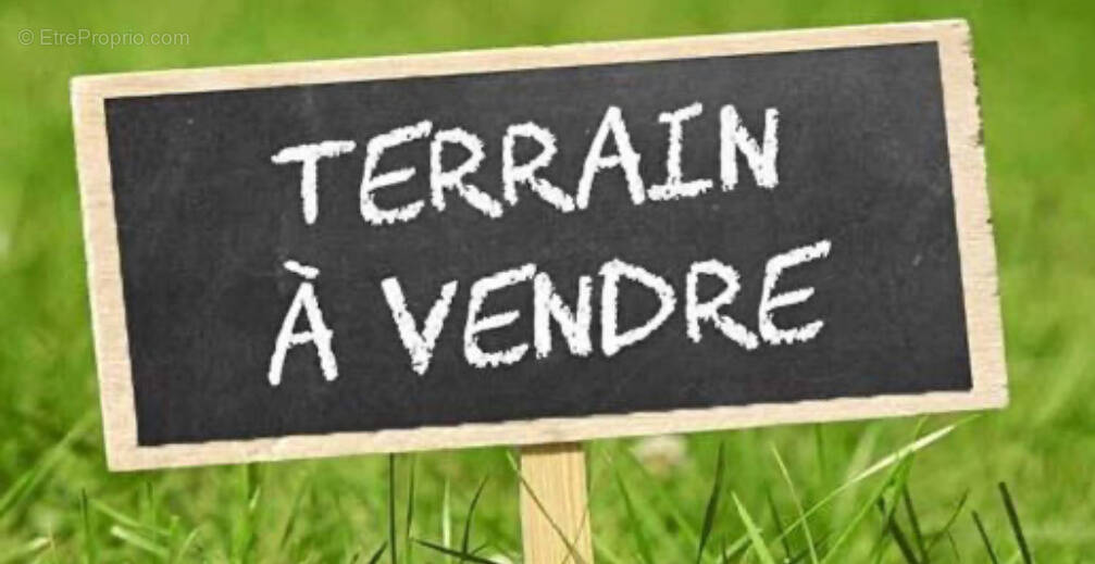Terrain à LEZIGNAN-LA-CEBE