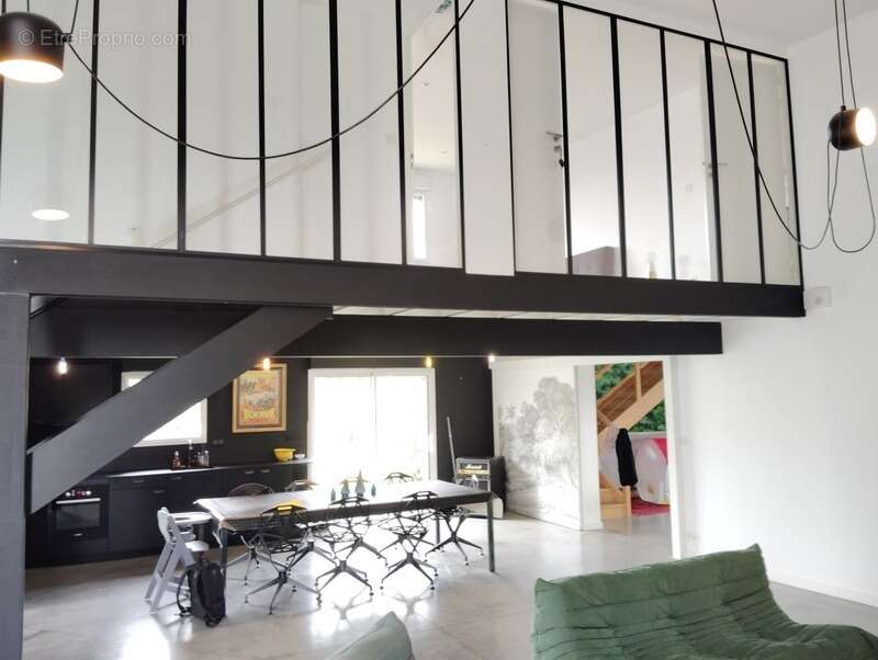 Maison à CINTRE