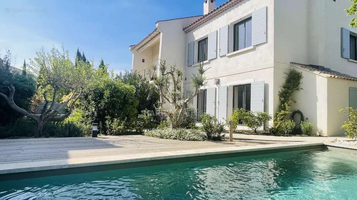 Maison à MAUSSANE-LES-ALPILLES