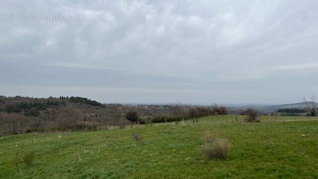 Terrain à PREAUX