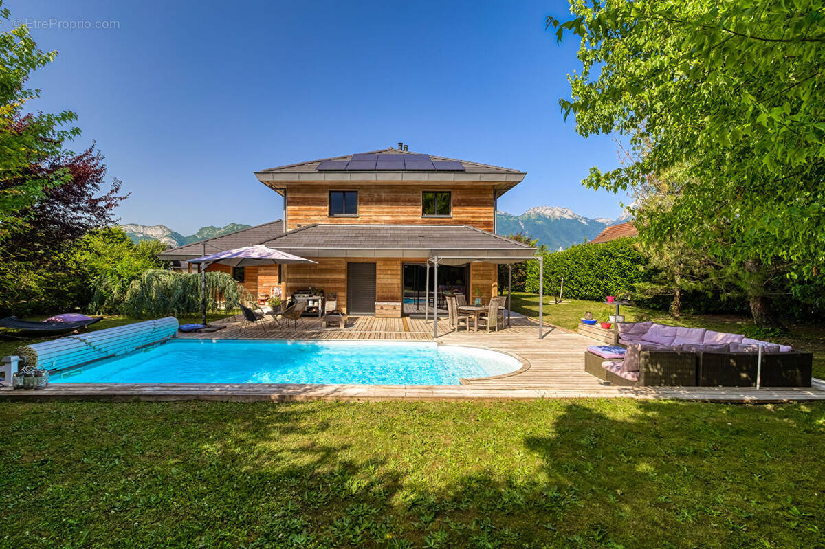 Maison à SAINT-JORIOZ