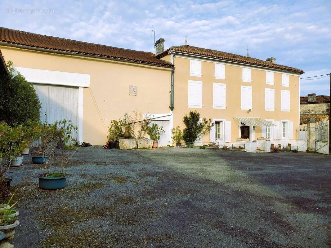 Maison à VARS