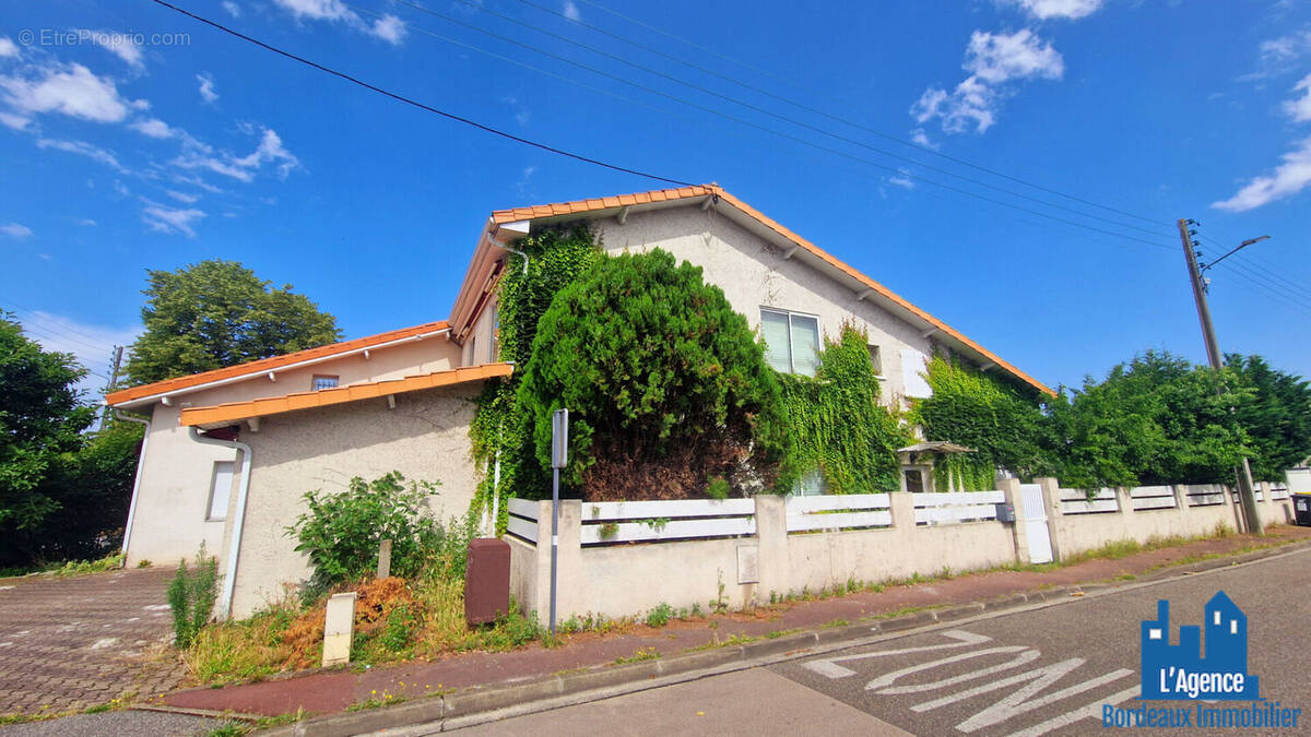Maison à MERIGNAC