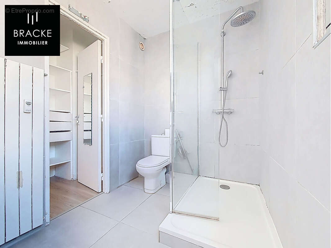 Appartement à COURBEVOIE