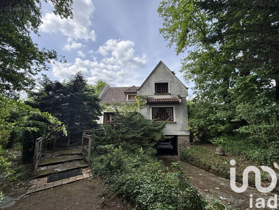 Photo 1 - Maison à LE PLESSIS-TREVISE