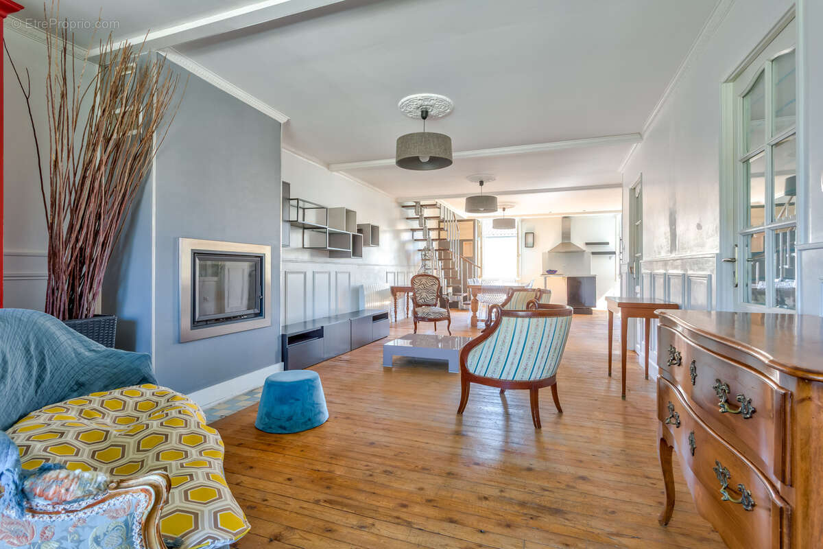 Appartement à BORDEAUX