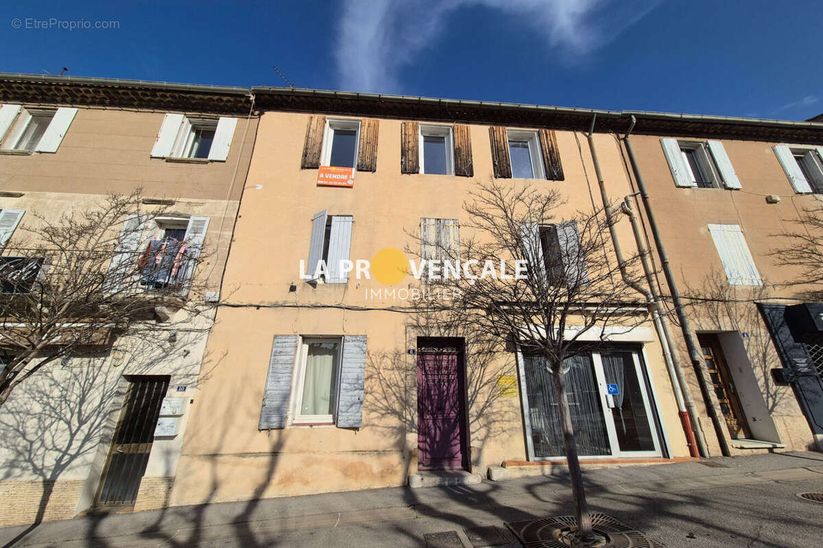 Appartement à GREASQUE