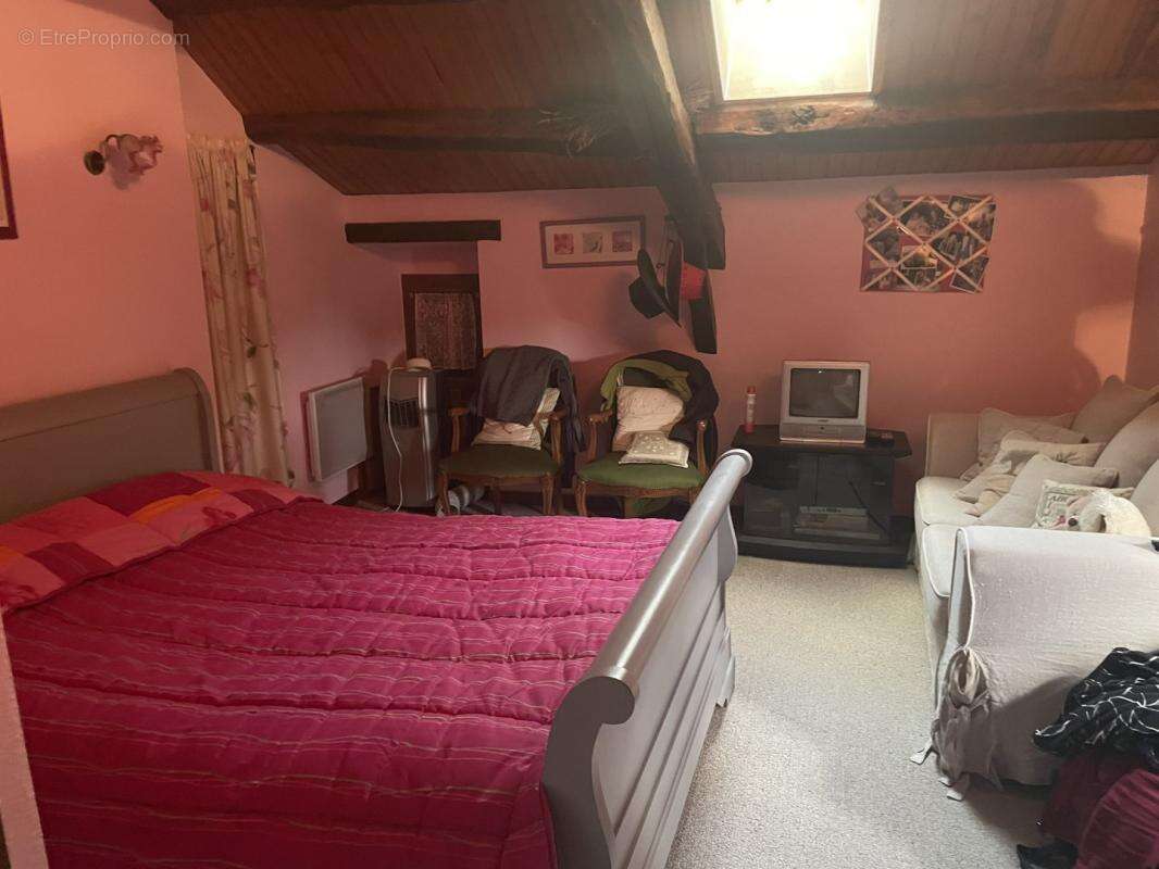 Maison à SAINT-BEAUZELY