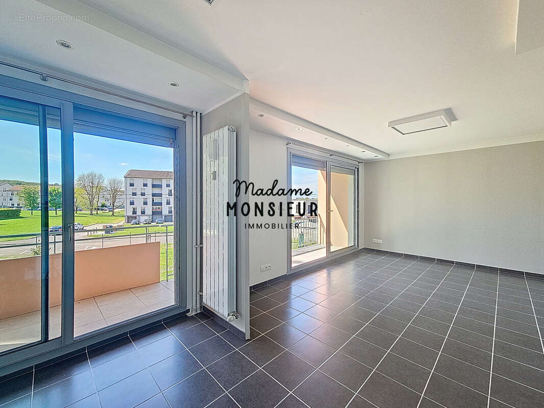 Appartement à LA VERPILLIERE