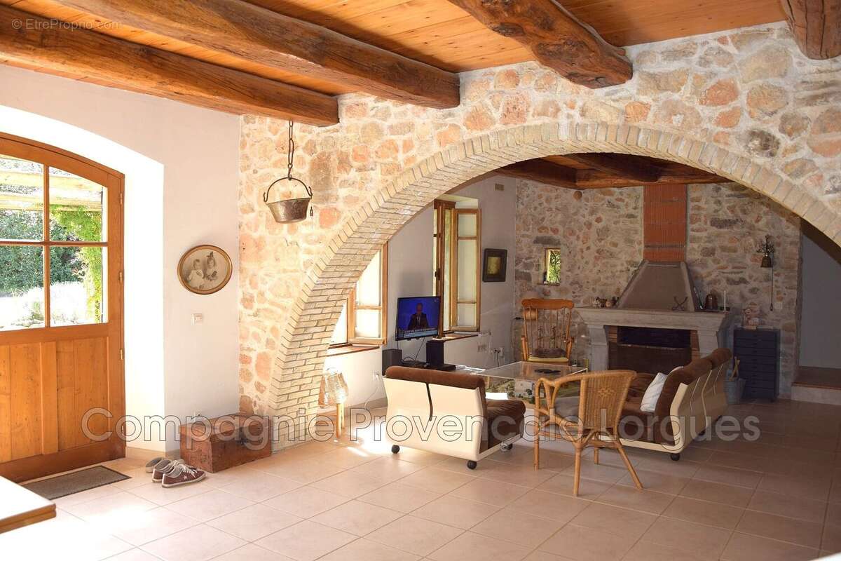 Maison à LORGUES