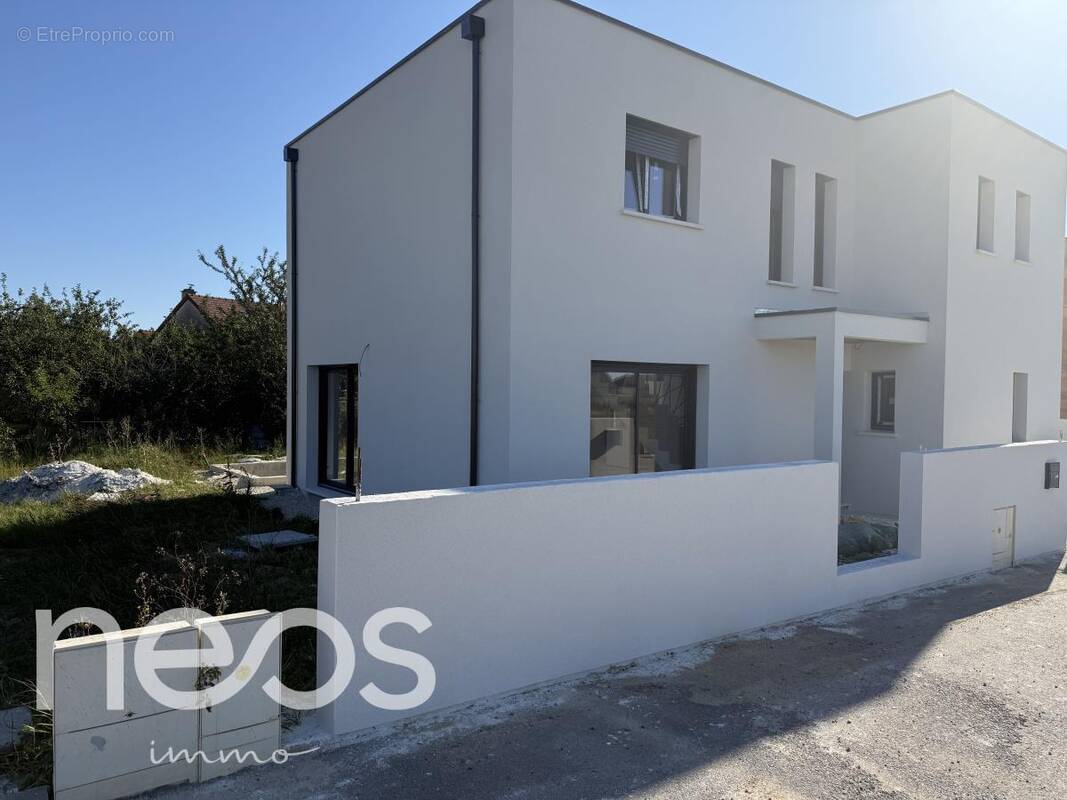 Maison à AHUY