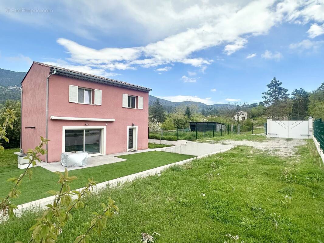 Maison à LEVENS