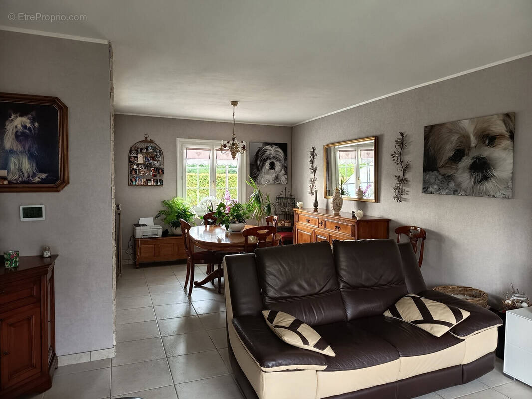 Maison 6 Pièces de 130m² avec Piscine 1 - Maison à SAINT-JUST-EN-CHAUSSEE