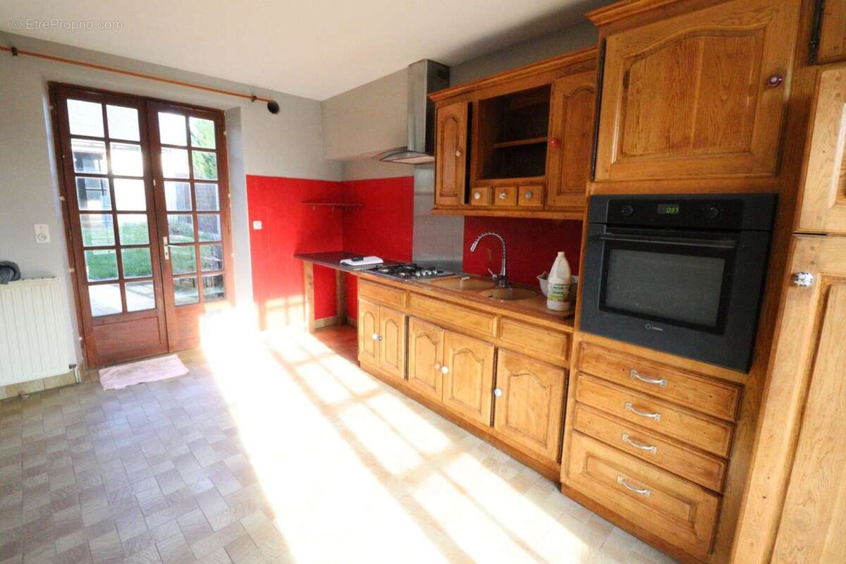 Maison à TREIGNAC