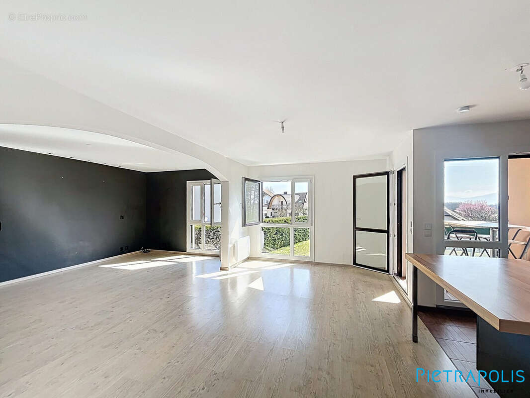 Appartement à DIVONNE-LES-BAINS