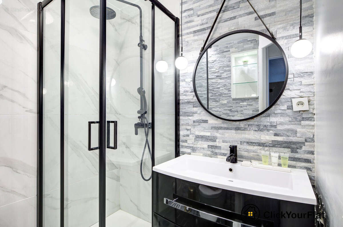 Appartement à PARIS-8E