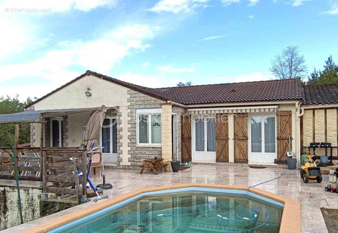 Maison à COUX-ET-BIGAROQUE