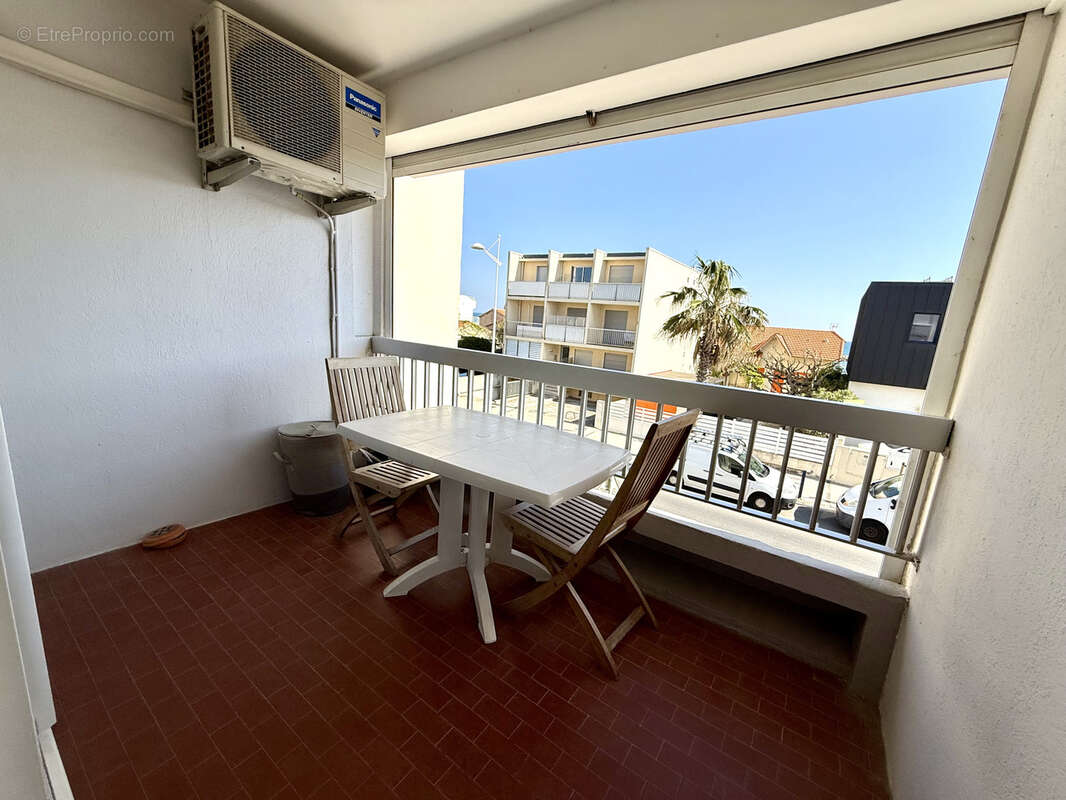 Appartement à MAUGUIO