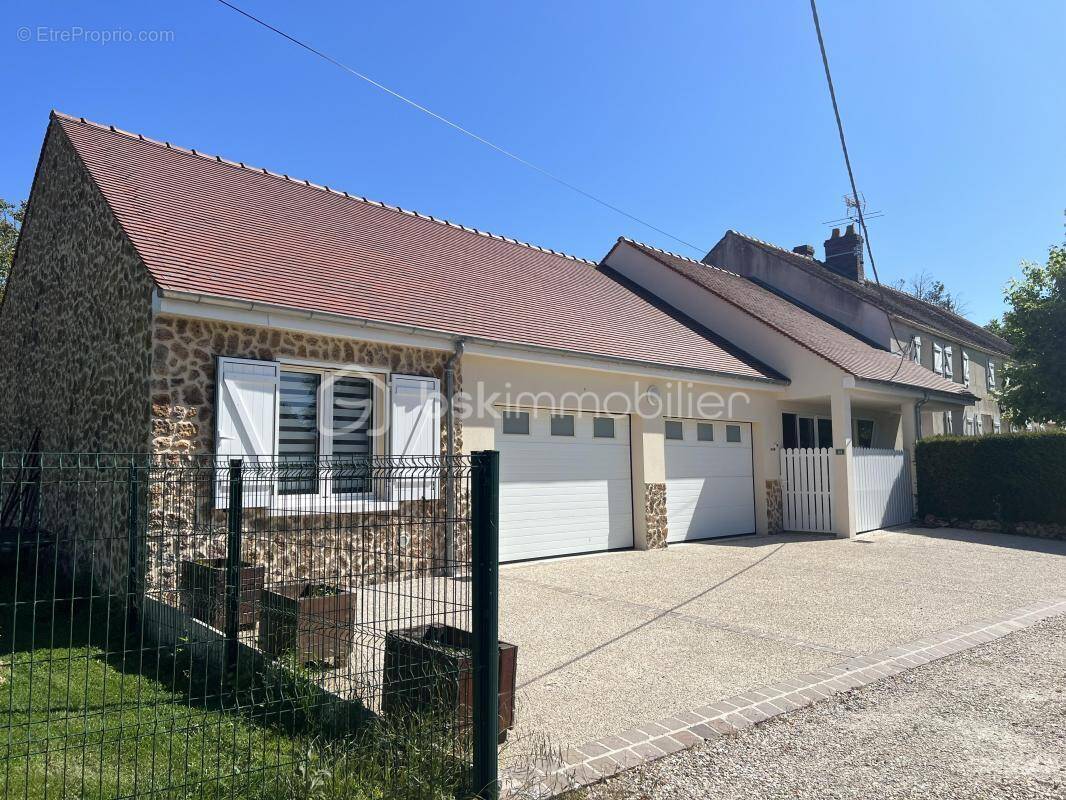 Maison à COULOMMIERS