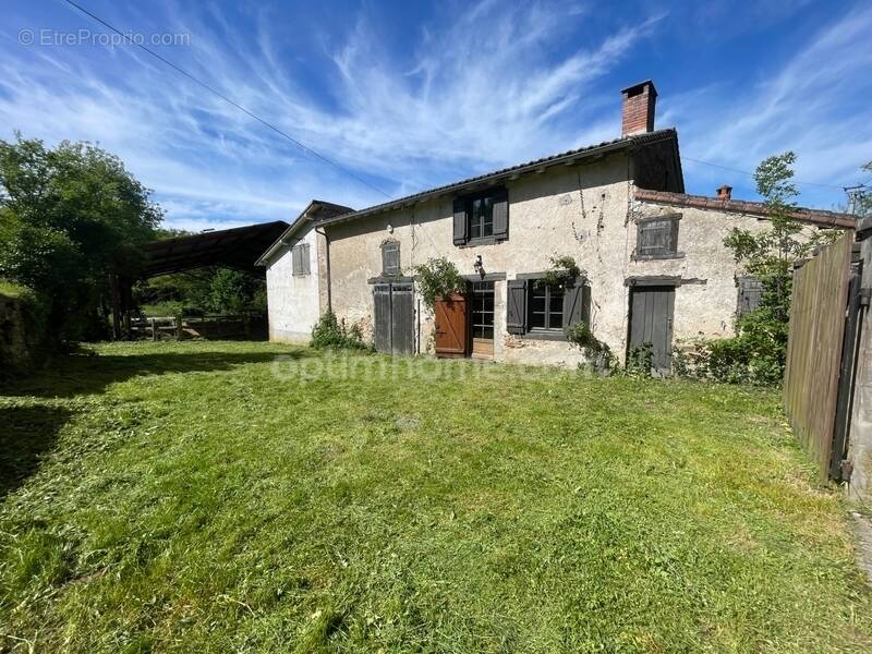 Maison à BELLAC