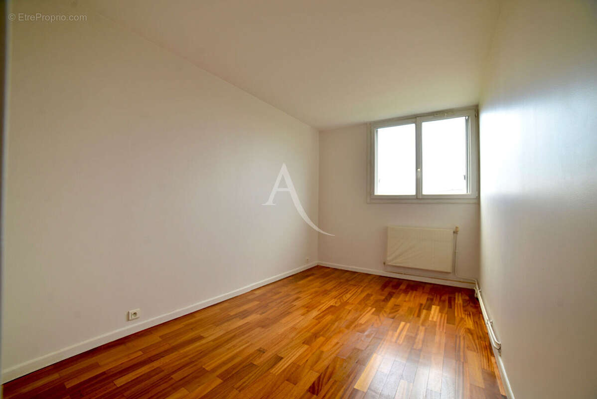 Appartement à FONTENAY-SOUS-BOIS
