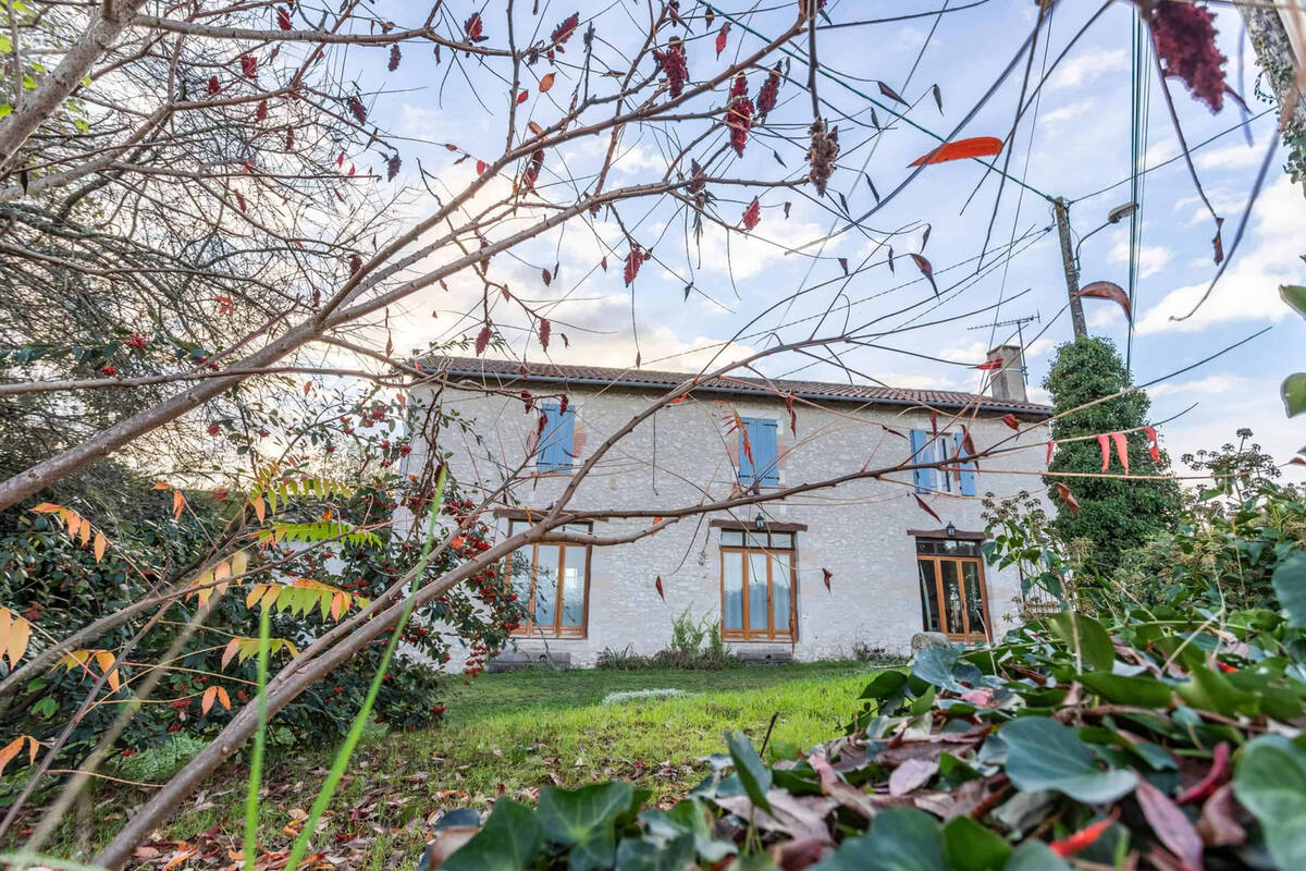 Maison à ROQUECOR