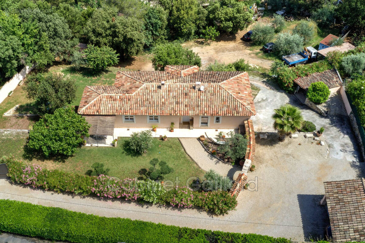 Maison à PEYMEINADE